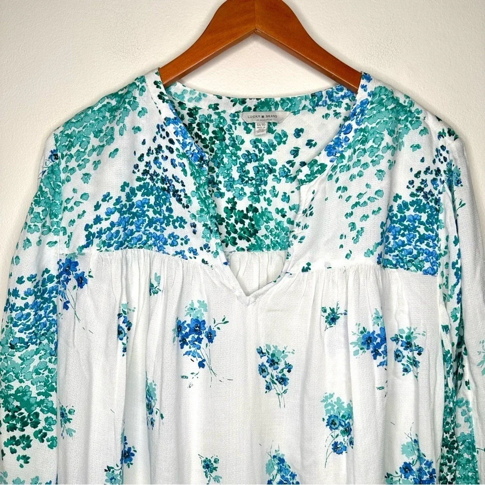 Lucky Brand Blue Green and White Relaxed Floral Tunic Top Size 1X - Picture 2 of 8